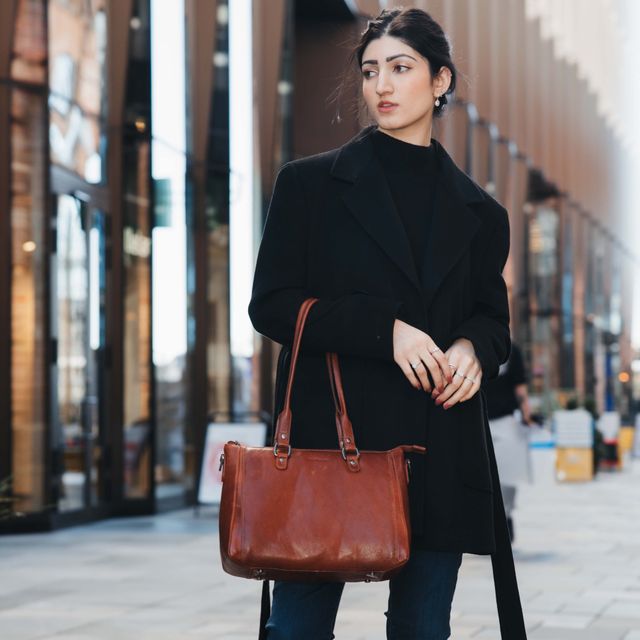 Tote bag medium i skinn