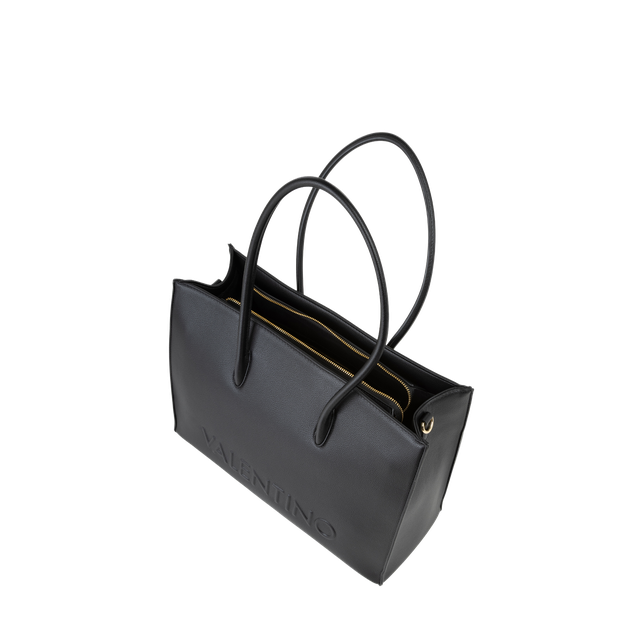 Bianka Re shopper