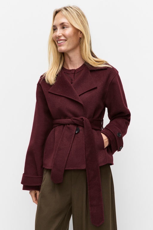 Zillaiw short coat Zillaiw short coat ZINFANDEL