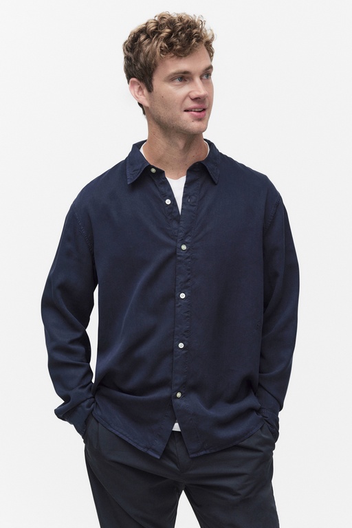 Favian Favian DARKNAVY