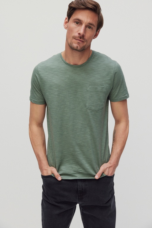 Henry tee dark forest