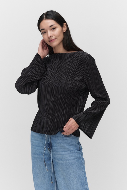 Dua top BLACK