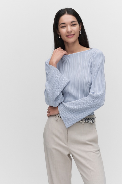 Dua top BLUE