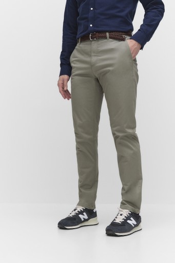 Brian chinos