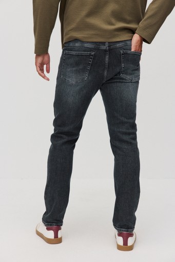 Post regular fit