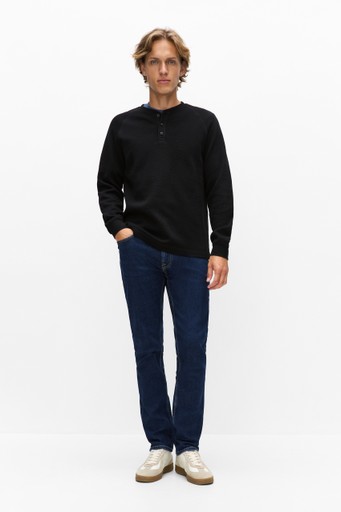 Post regular fit