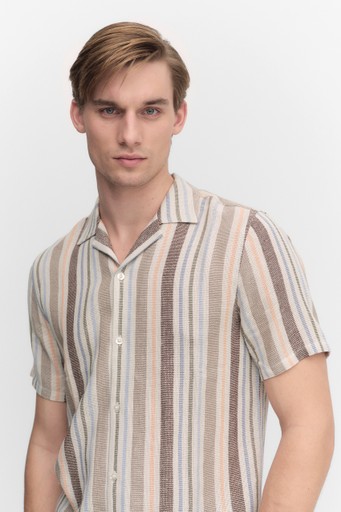 Gru resort shirt Gru resort shirt