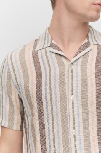Gru resort shirt Gru resort shirt