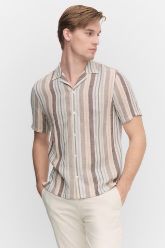 Gru resort shirt Gru resort shirt