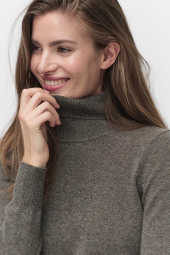 Lukkaiw rollneck