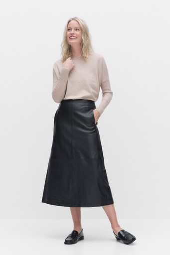 Uriyaiw skirt