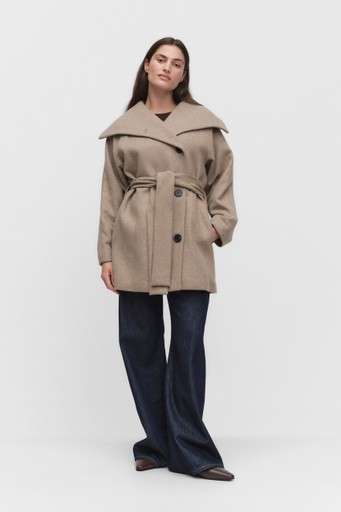 Yunahiw collar coat Yunahiw collar coat