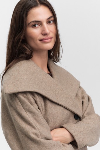 Yunahiw collar coat Yunahiw collar coat