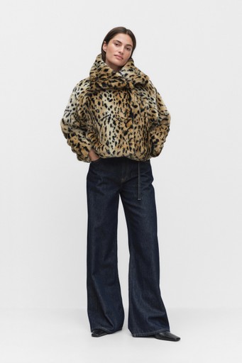 Yobaiw coat Yobaiw coat