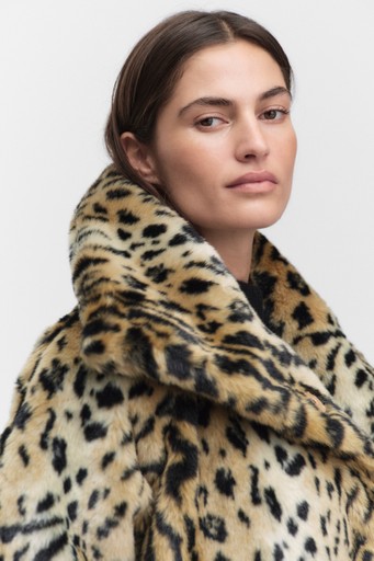 Yobaiw coat Yobaiw coat