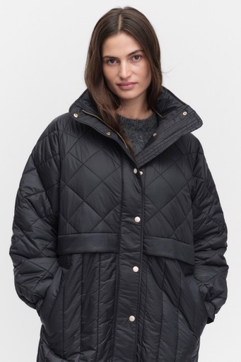 Karmeliw coat Karmeliw coat