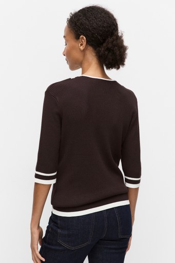 Leenahiw v-neck