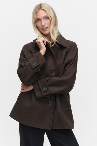 Thoraiw minona coat Thoraiw minona coat