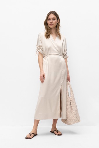 Lakeiw wrap dress