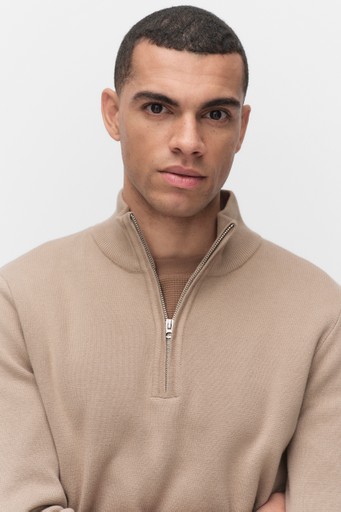 Oscar half zip