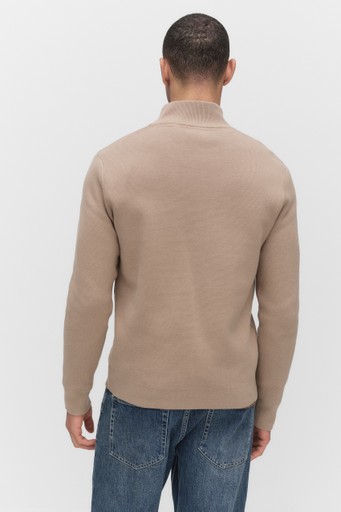 Oscar half zip