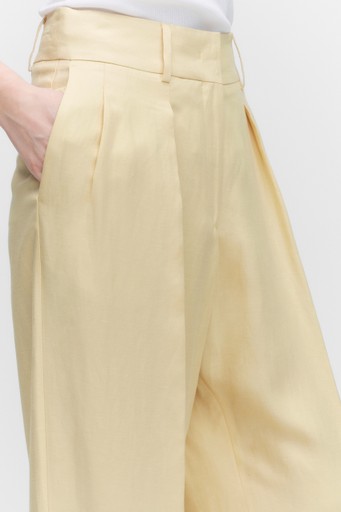 Ivory trousers Ivory trousers