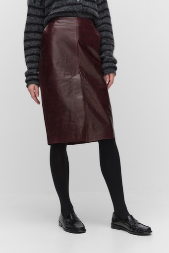 Queens leather skirt