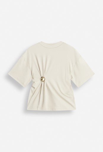 Enora brooch tee