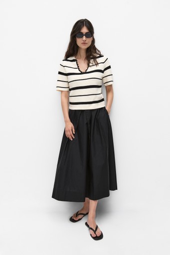 Susi knit collar