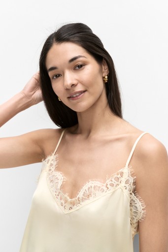 Wilina strap top