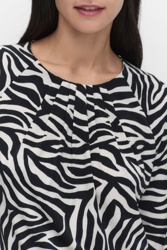 Hilda top