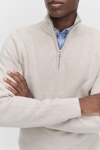 Andres half zip