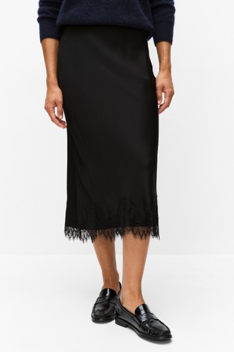 Ine skirt