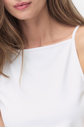 Arrow top Arrow top