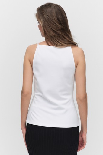 Arrow top Arrow top