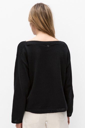 Elira Sweater
