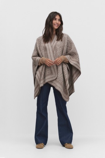Angela wool cape