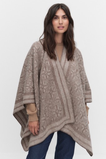 Angela wool cape