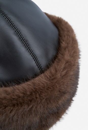 Nella hat