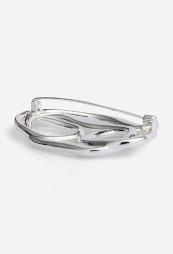 Vino brooch