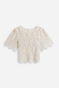 Virkattu naisten toppi MQ Marqet:lta.