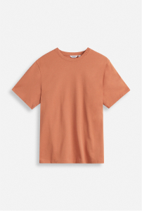 Oranssi T-paita miehille.