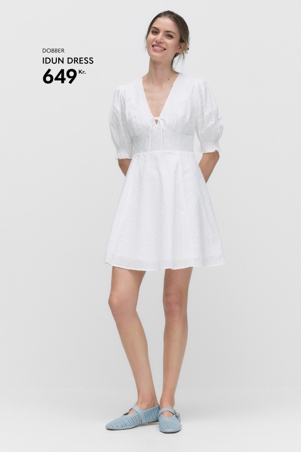 Hvide kjoler