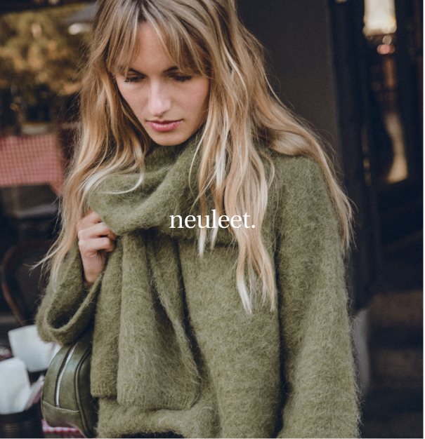 Vihreä neulepusero naisille.