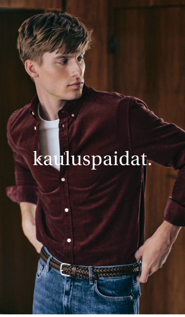 Viininpunainen paita miehille. Syysmuoti 2025.