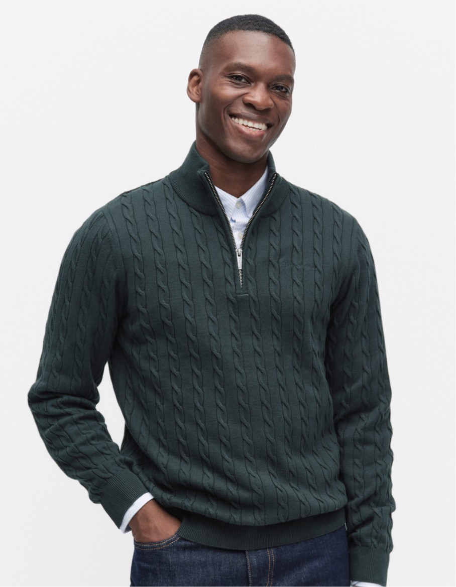 Grøn striktrøje til herre med lynlås i halsen