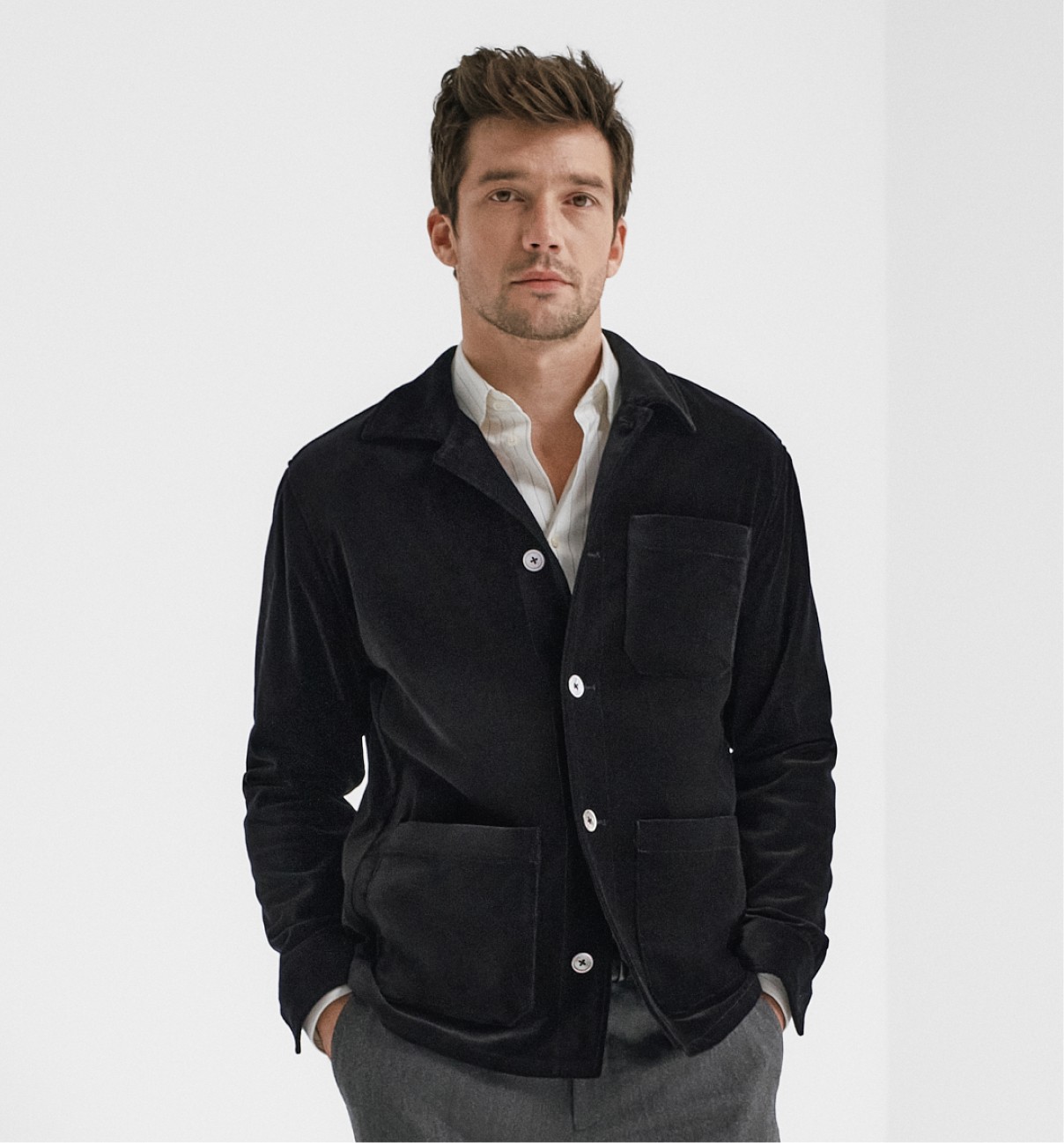 Musta juhlavainen overshirt miehille
