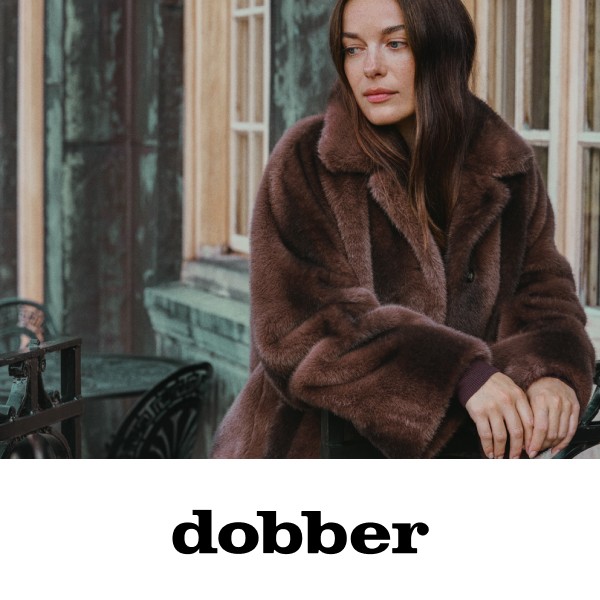 Dobber. brun pelsjakke til damer.