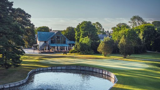 Spela golf på Gumbalde resort 