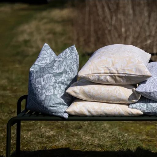 Kuddfodral William Morris Golden Lily 40x40 Kuddfodral William Morris Golden Lily 40x40